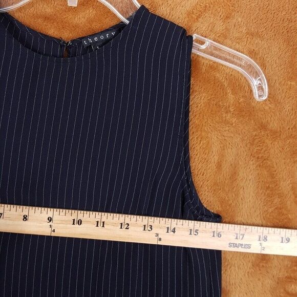 THEORY Top Womens Small Black Pinstripe Sleeveless Silk Shell Tank FLAWED - Picture 6 of 8